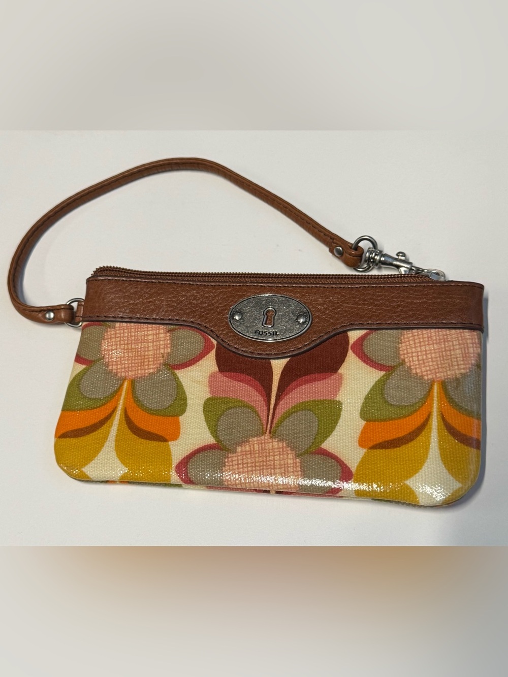 Fossil Key-Per Retro Floral Coated Canvas Wristlet